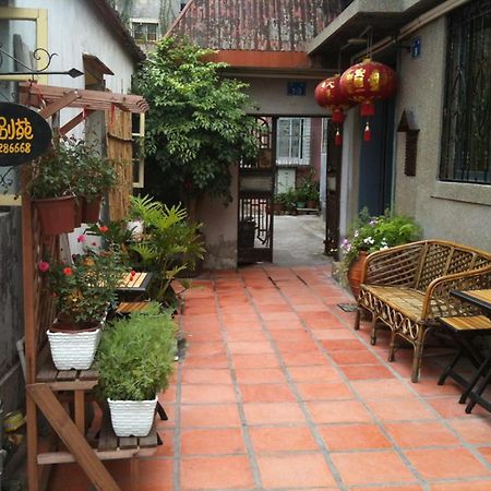 Xiamen Gu Xiang Bie Yuan Hostel Exterior photo